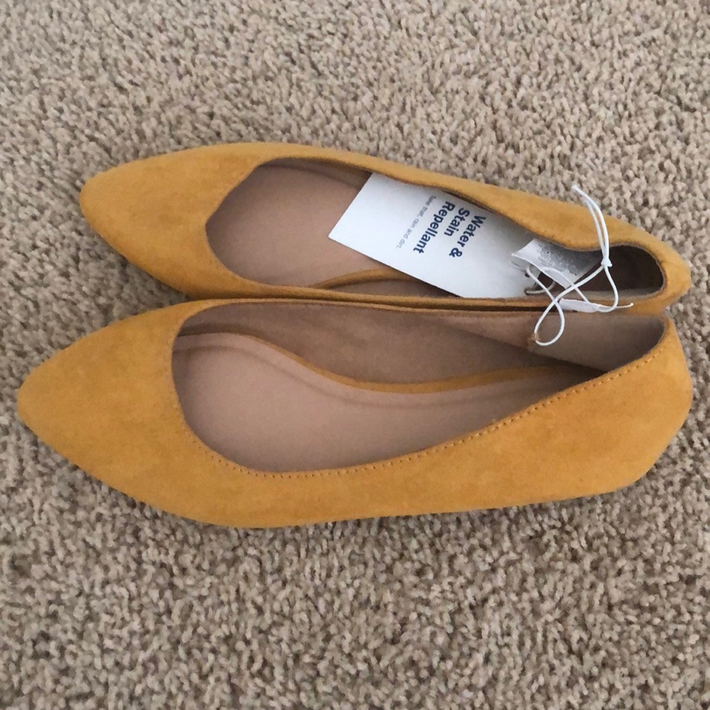 Flats - Picture 2 of 2